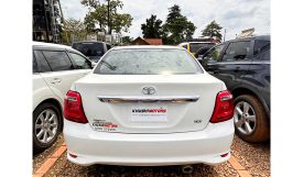 Toyota Corolla Axio 2015