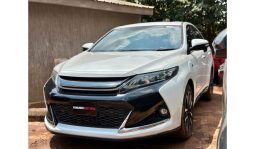 
										Toyota Harrier 2015 full									