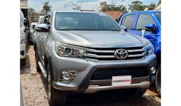 
										Toyota Hilux 2015 full									