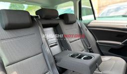 
										Volkswagen Golf Variant 2015 full									