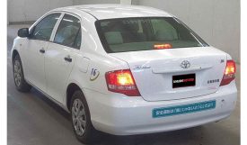 Toyota COROLLA AXIO 2011