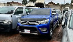 
										Toyota Hilux 2015 full									