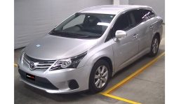 
										Toyota Avensis Wagon 2015  full									