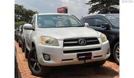 Toyota RAV-4 2011