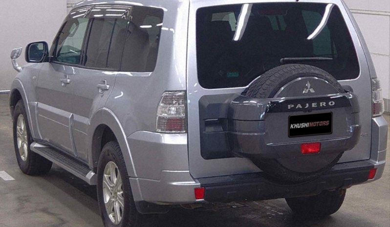 
								Mitsubishi Pajero 2011 full									