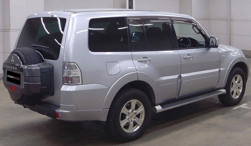 
								Mitsubishi Pajero 2011 full									