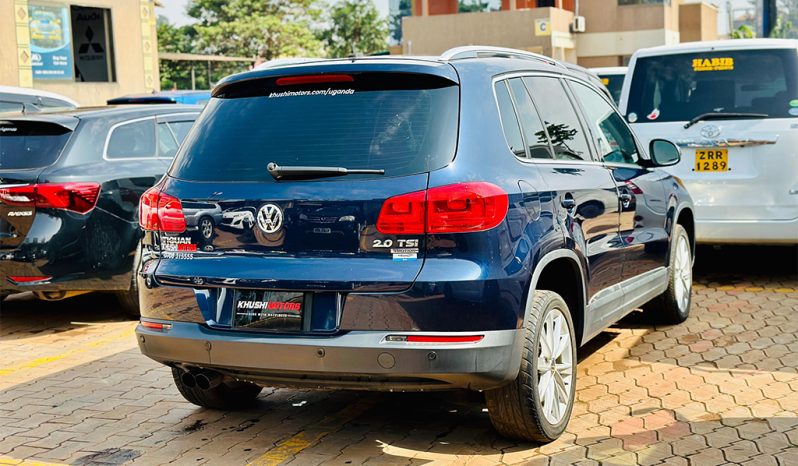 
								Volks Wagon Tiguan 2011 full									