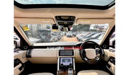 
										Land Rover Range Rover Vogue 2019 full									