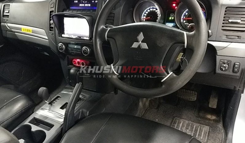 
								Mitsubishi Pajero 2011 full									