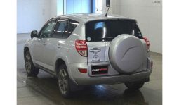 Toyota RAV-4 2011