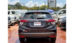 
										Honda Vezel 2015 full									