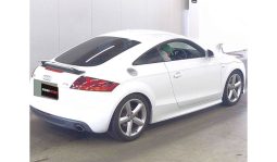 Audi TT Coupe 2011