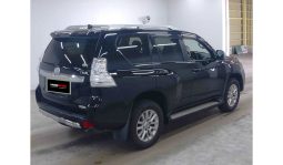 
										Toyota Land Cruiser Prado 2015 full									