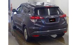 
										Honda Vezel 2015 full									