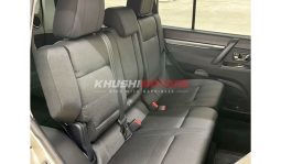 
										Mitsubishi Pajero 2011 full									