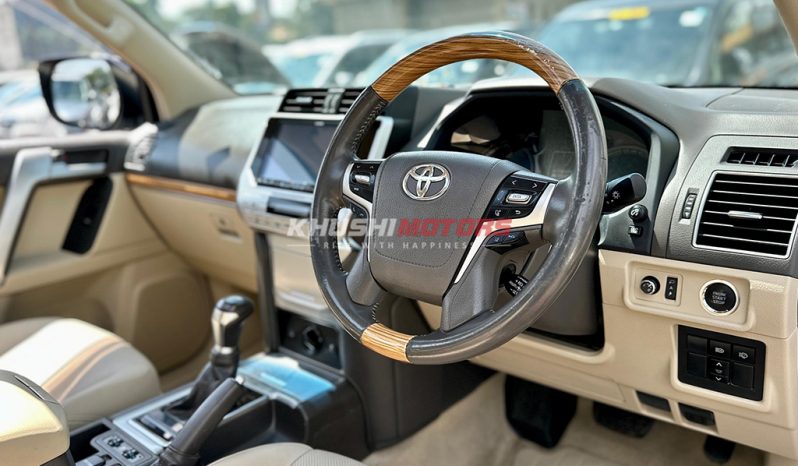 
								Toyota Land Cruiser Prado 2017 full									