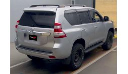 Toyota Land Cruiser Prado 2015