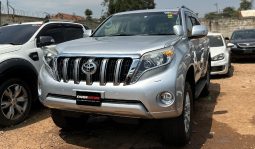 
										Toyota Land Cruiser Prado 2017 full									