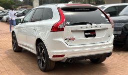 Volvo XC-60 2016