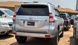 
										Toyota Land Cruiser Prado 2017 full									