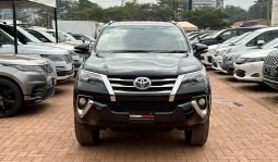 Toyota Fortuner 2015