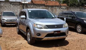 Mitsubishi Outlander 2010