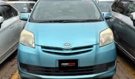 Toyota Passo Sette 2010