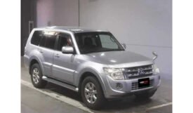 Mitsubishi Pajero 2012