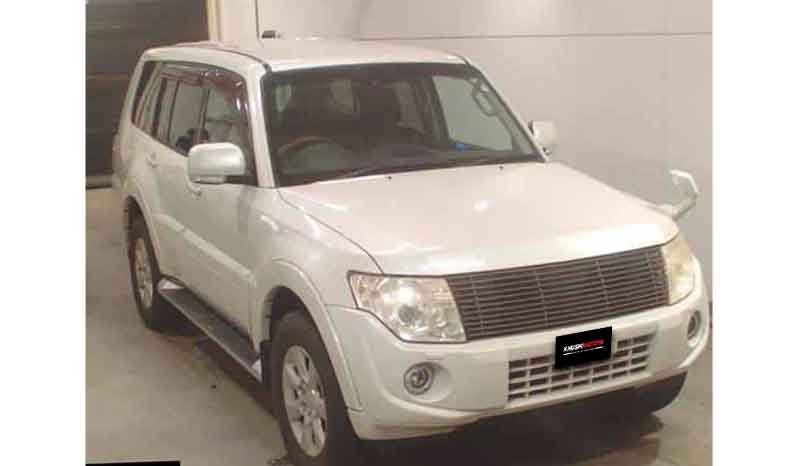 Mitsubishi Pajero 2012