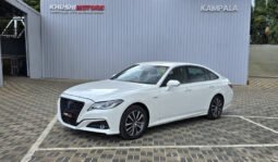 Toyota Crown 2018