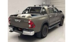 
Toyota Hilux 2021 full									