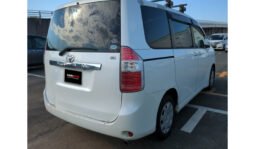 Toyota Noah 2010