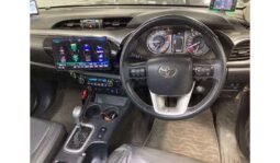 
Toyota Hilux 2021 full									