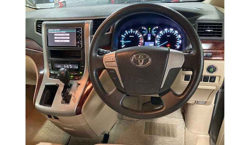 Toyota Alphard 2010