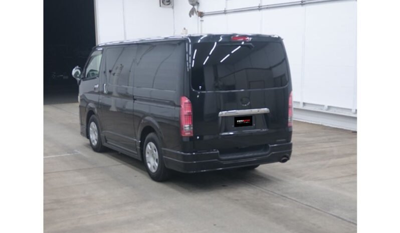 
Toyota HiAce Van 2010 full									