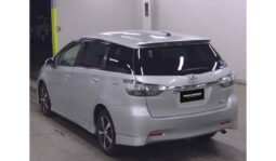 Toyota Wish 2013