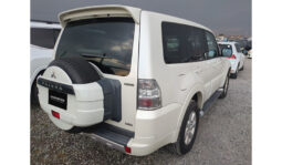 Mitsubishi Pajero 2012