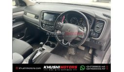 
Mitsubishi Outlander 2015 full									