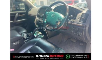 
Toyota Land Cruiser ZX V8 full									