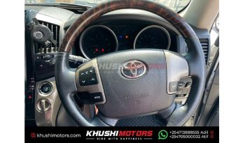 
									Toyota Land Cruiser V8 full								