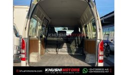 
Toyota Hiace 9L High Roof 2014 full									