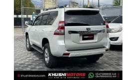 Toyota Land Cruiser PRADO 2015