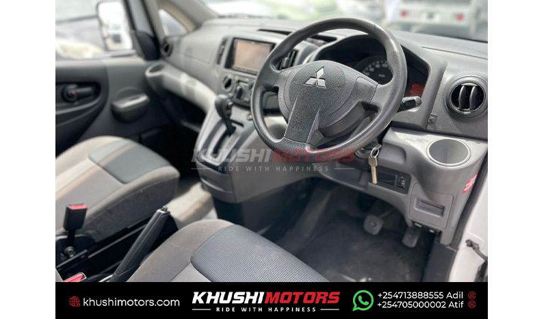 
Mitsubishi Delica 2014 full									
