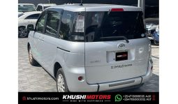 
Toyota Sienta 2014 full									