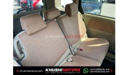 
Toyota Sienta 2014 full									