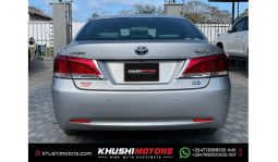 
Toyota Crown Royal saloon 2015 full									