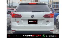 
Volkswagen Golf Variant  2014 full									