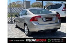 
Volvo S60 2015 full									