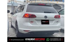 
Volkswagen Golf Variant  2014 full									