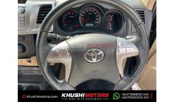 
Toyota Hilux Double Cabin 2015 full									